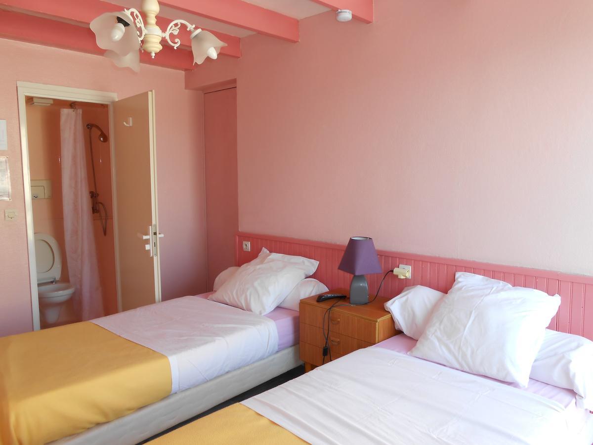 Hotel Le Cargo ロシュフォール エクステリア 写真